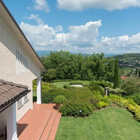 Villa Ninfeo 12&2 *